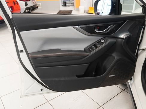 Used 2019 Subaru Crosstrek 2.0i Limited w/ Moonroof Package w/Navigation AWD/4WD image 5