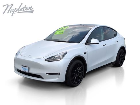 Used 2021 Tesla Model Y Long Range AWD/4WD image 1