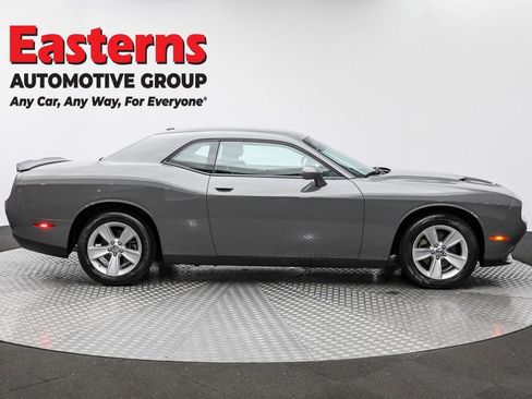 Used 2023 Dodge Challenger SXT image 4