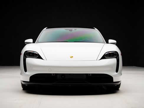 Used 2023 Porsche Taycan w/ Premium Package image 7