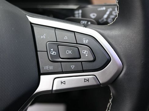 Used 2024 Volkswagen Atlas SE w/ Black Wheel Package image 17