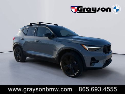 Used 2026 Volvo XC40 B5 Ultra w/ Protection Package Premier image 1