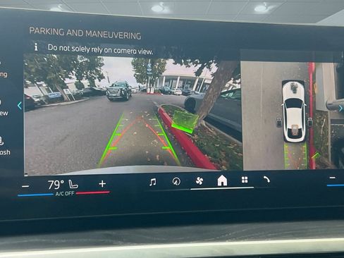 Used 2024 BMW i4 eDrive35 w/ Premium Package image 21