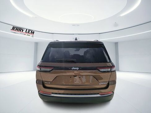 New 2026 Jeep Grand Cherokee Limited AWD/4WD image 4