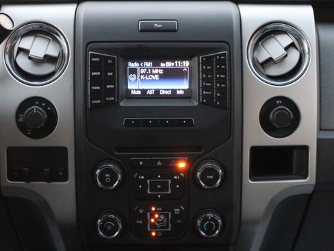 Used 2014 Ford F150 XLT w/ Equipment Group 302A Luxury image 14