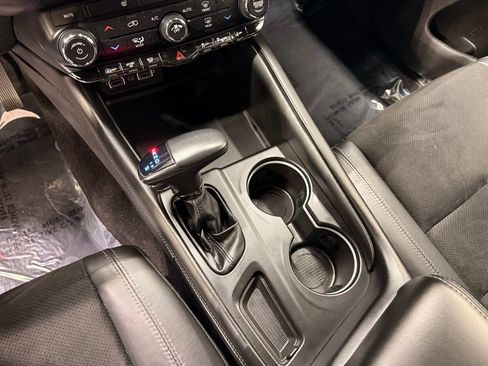 Used 2022 Dodge Durango GT image 18