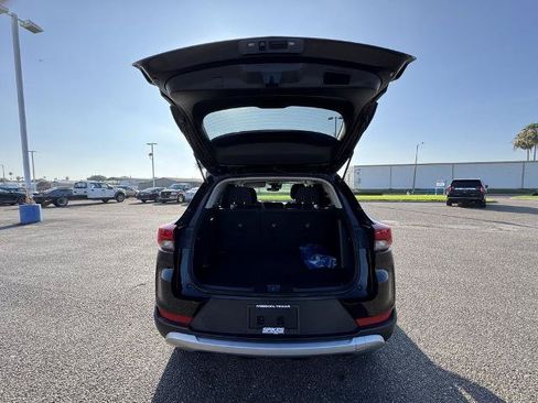 Used 2025 Chevrolet TrailBlazer LT AWD/4WD image 5