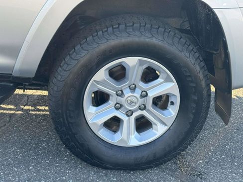 Certified 2022 Toyota 4Runner SR5 Premium image 13