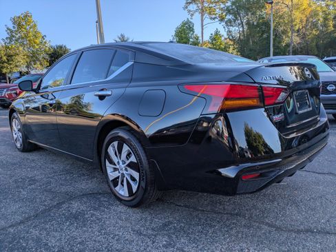 Certified 2025 Nissan Altima 2.5 S image 6