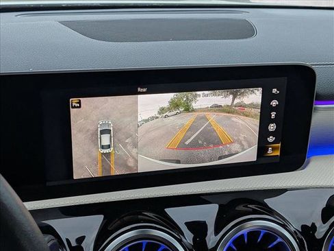 Used 2020 Mercedes-Benz CLA 250 4MATIC image 11