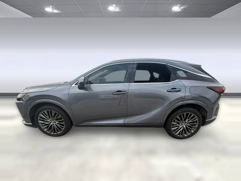 Used 2023 Lexus RX 350 Premium image 2