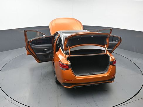 Used 2024 Nissan Sentra SR w/ SR Premium Package image 47