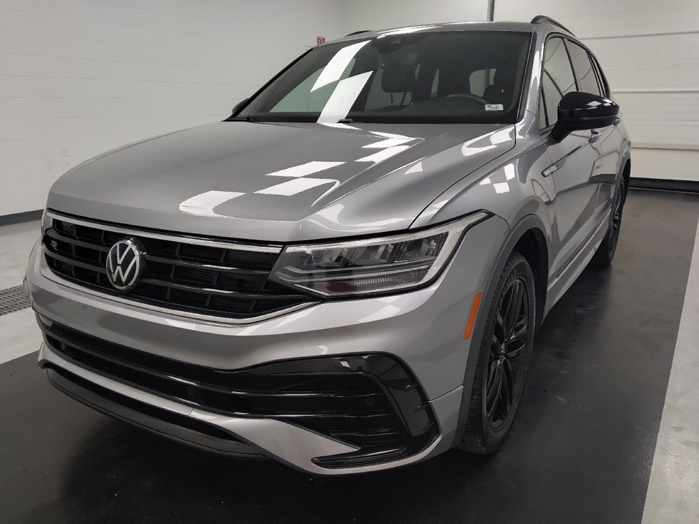 Used 2022 Volkswagen Tiguan SE R-Line FWD image 15