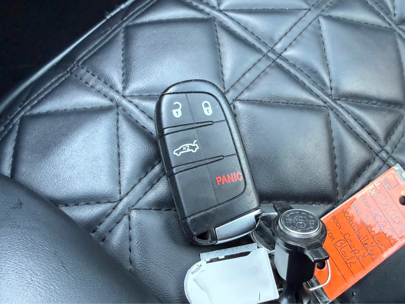 Used 2022 Dodge Challenger SXT RWD image 31
