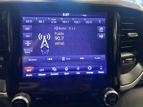 Used 2021 RAM 1500 Big Horn image 17