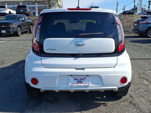 Used 2018 Kia Soul + image 29