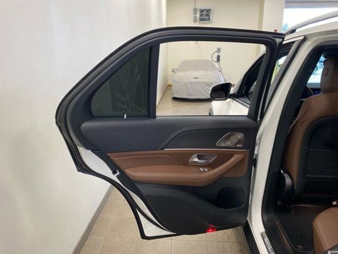 Used 2024 Mercedes-Benz GLE 350 4MATIC image 10