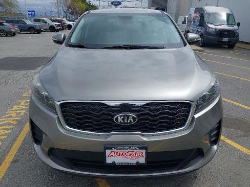 Used 2019 Kia Sorento AWD image 3