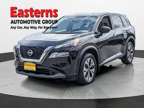 Used 2023 Nissan Rogue SV AWD/4WD image 2