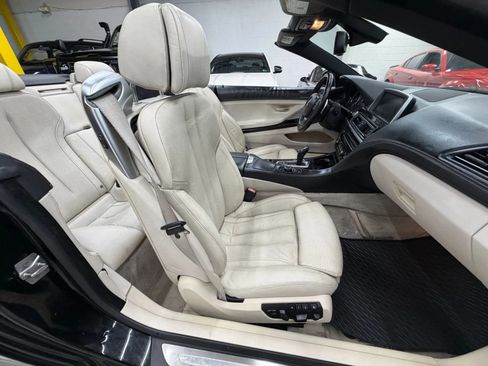 Used 2012 BMW 650i Convertible RWD image 16