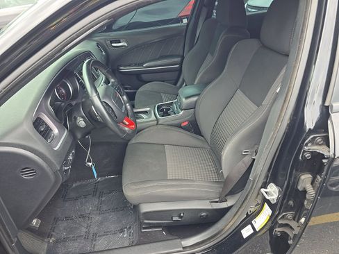 Used 2019 Dodge Charger R/T RWD image 5