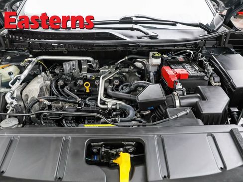 Used 2021 Nissan Rogue SV w/ Premium Package image 7