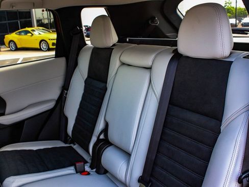Used 2025 Mitsubishi Outlander SE AWD/4WD image 33