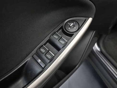 Used 2012 Ford Focus SEL FWD image 18