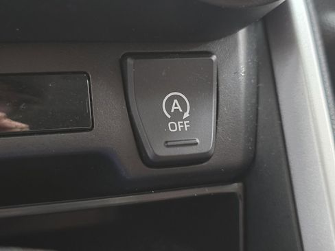 Certified 2020 Toyota RAV4 XLE w/ Convenience Package image 35