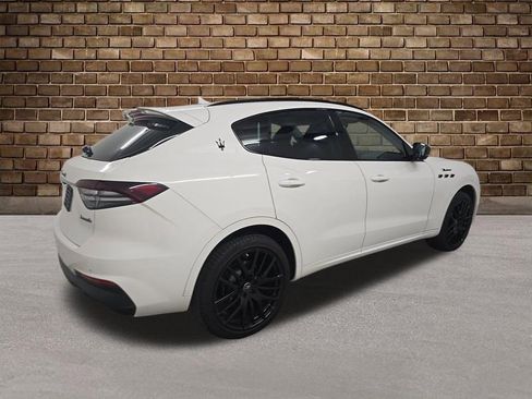 Used 2022 Maserati Levante Modena AWD/4WD image 6
