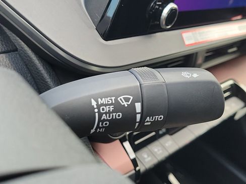 New 2026 Toyota Prius Plug-In Hybrid FWD image 12