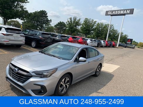 Used 2024 Subaru Legacy Premium AWD/4WD image 2