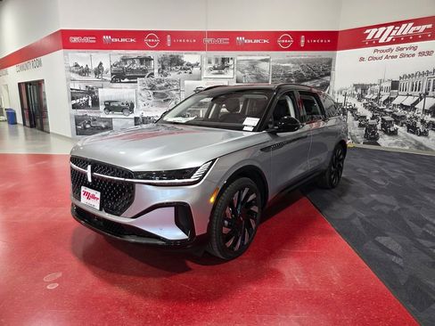 New 2026 Lincoln Nautilus Reserve image 9