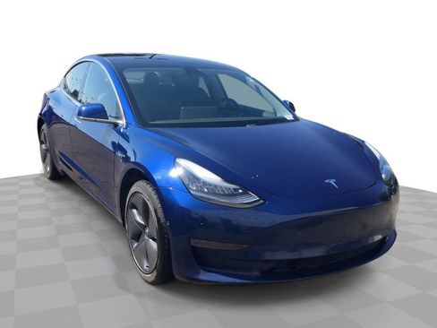 Used 2019 Tesla Model 3 Mid Range image 1