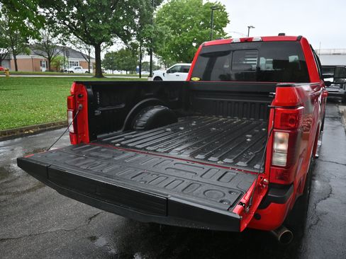 Used 2022 Ford F250 Lariat AWD/4WD image 6