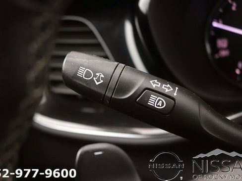 Used 2021 Buick Envision Essence w/ Sport Touring Package image 27