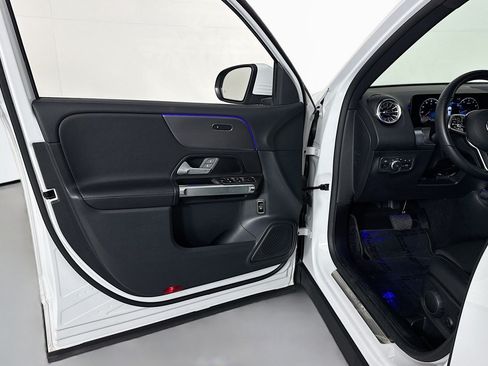 Certified 2022 Mercedes-Benz GLB 250 image 22