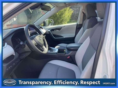Used 2023 Toyota RAV4 XLE w/ Convenience Package AWD/4WD image 15
