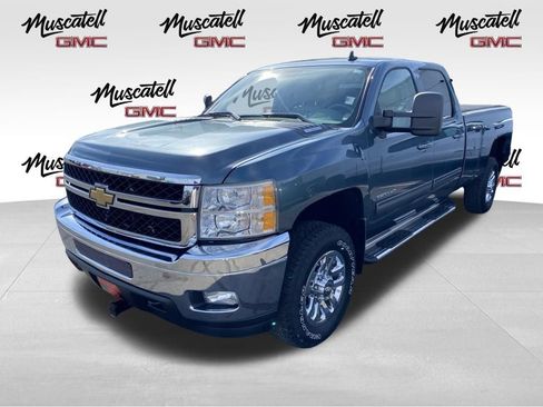 Used 2011 Chevrolet Silverado 3500 LTZ AWD/4WD image 3