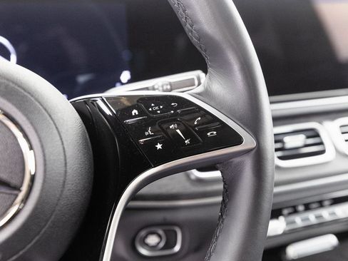 Used 2025 Mercedes-Benz GLE 450e 4MATIC w/ AMG Line Exterior image 13