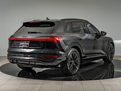Used 2024 Audi Q8 e-tron Prestige w/ Prestige Package AWD/4WD image 5