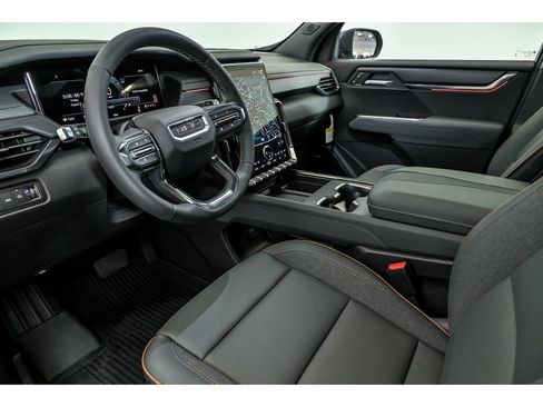 New 2026 GMC Acadia AT4 w/ Luxury Package AWD/4WD image 7