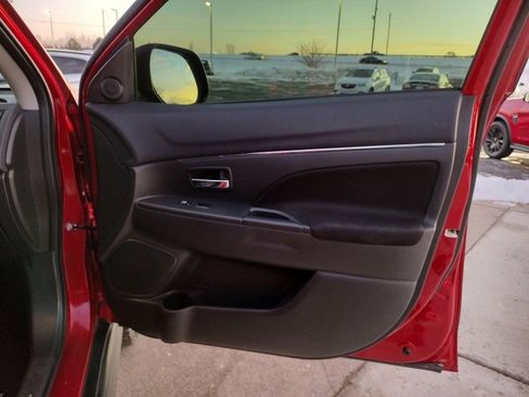 Used 2020 Mitsubishi Outlander Sport ES image 17