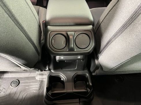 Used 2026 Jeep Wrangler Unlimited Sport AWD/4WD image 39