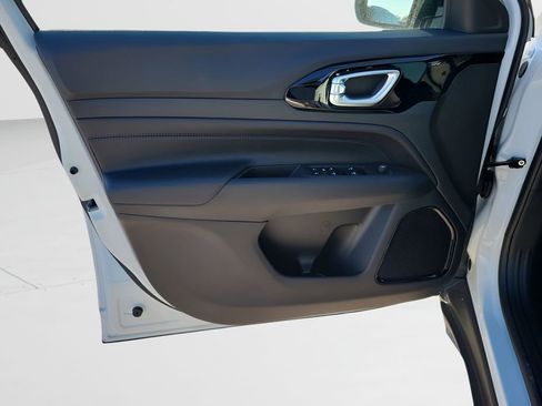 New 2026 Jeep Compass Latitude AWD/4WD image 41