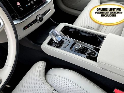 New 2026 Volvo XC90 B6 Ultra w/ Protection Package AWD/4WD image 16