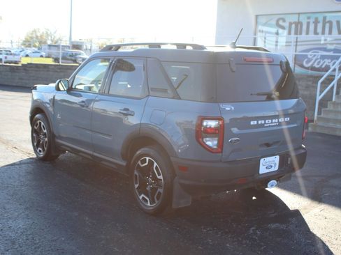 Used 2022 Ford Bronco Sport Outer Banks image 3