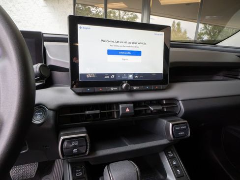 Used 2026 Toyota RAV4 LE AWD/4WD image 11