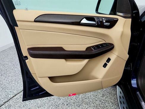 Used 2018 Mercedes-Benz GLS 450 4MATIC w/ Premium Package image 11