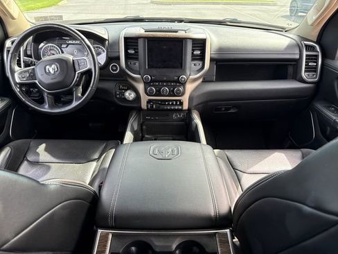 Used 2019 RAM 1500 Laramie AWD/4WD image 18